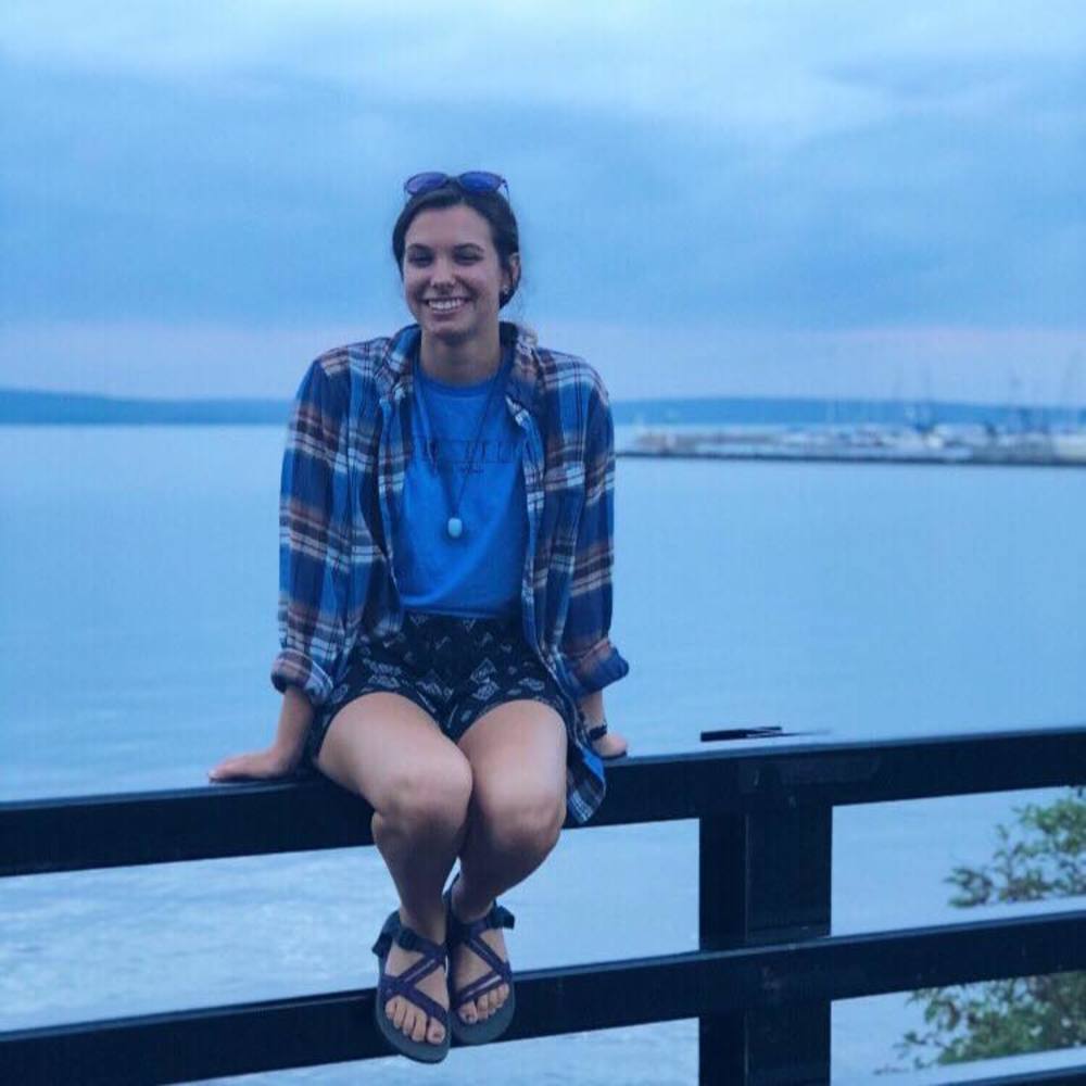 Meet your Posher, Casey